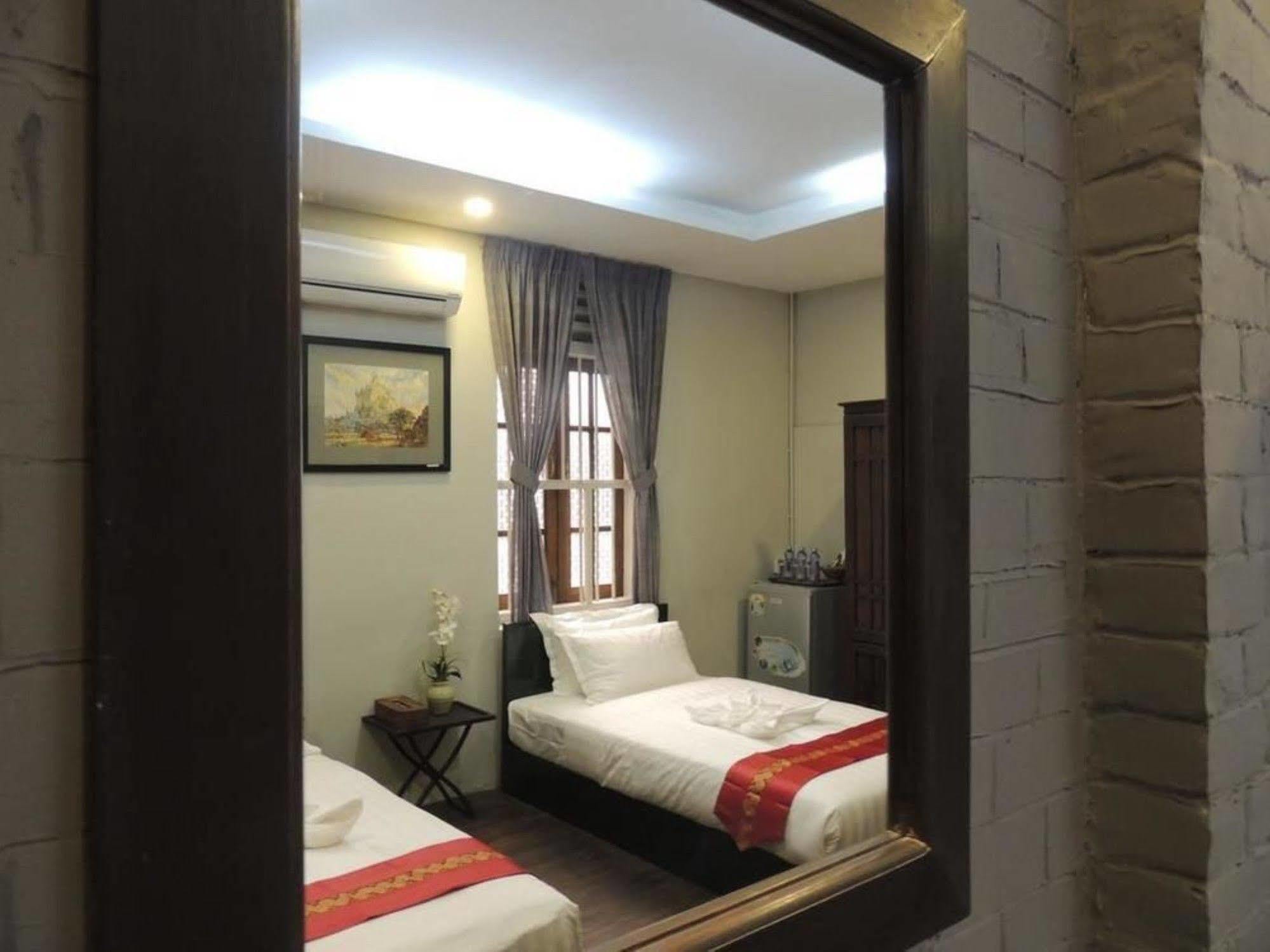Hotel @ Yangon Heritage Экстерьер фото