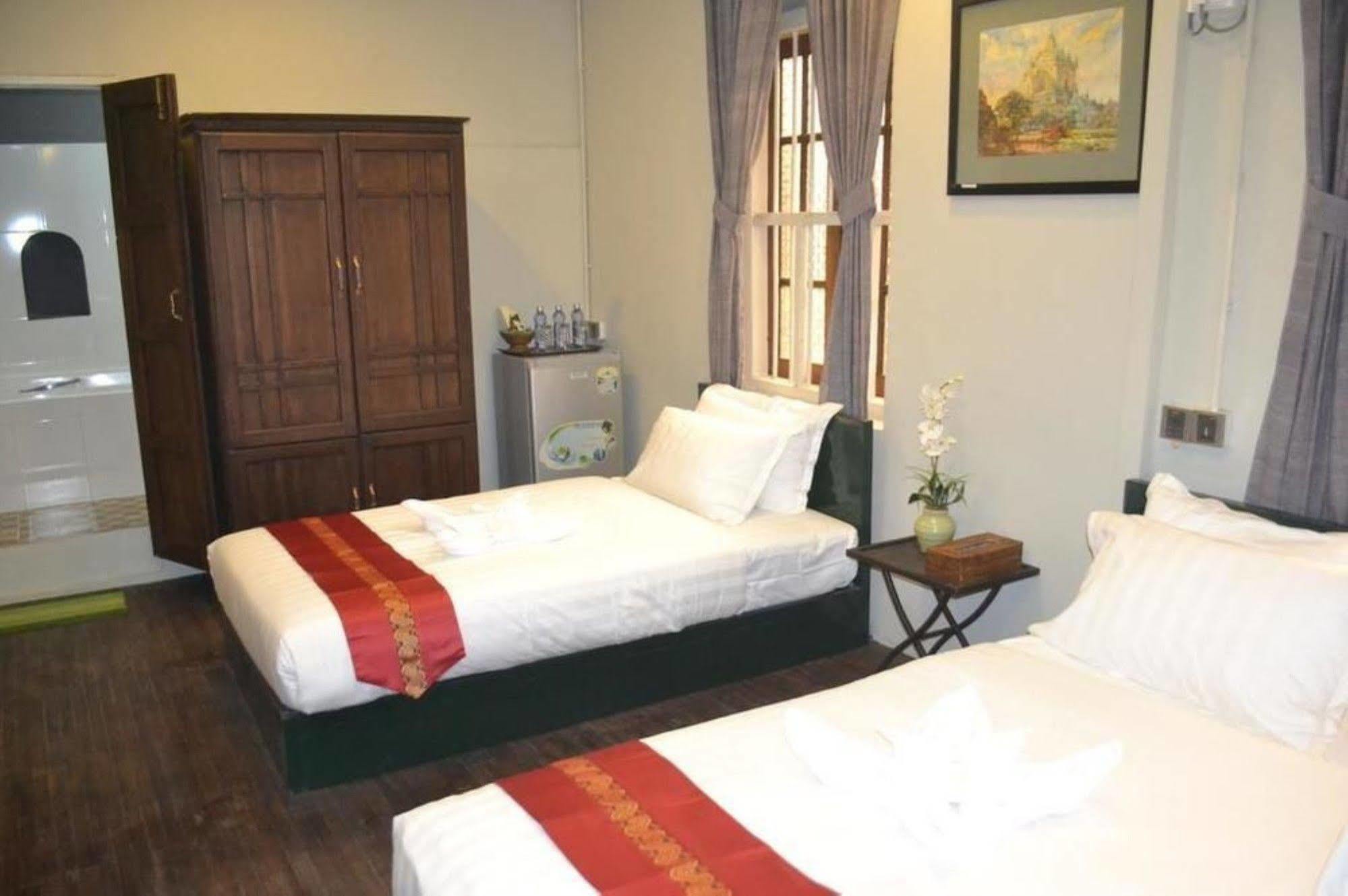 Hotel @ Yangon Heritage Экстерьер фото