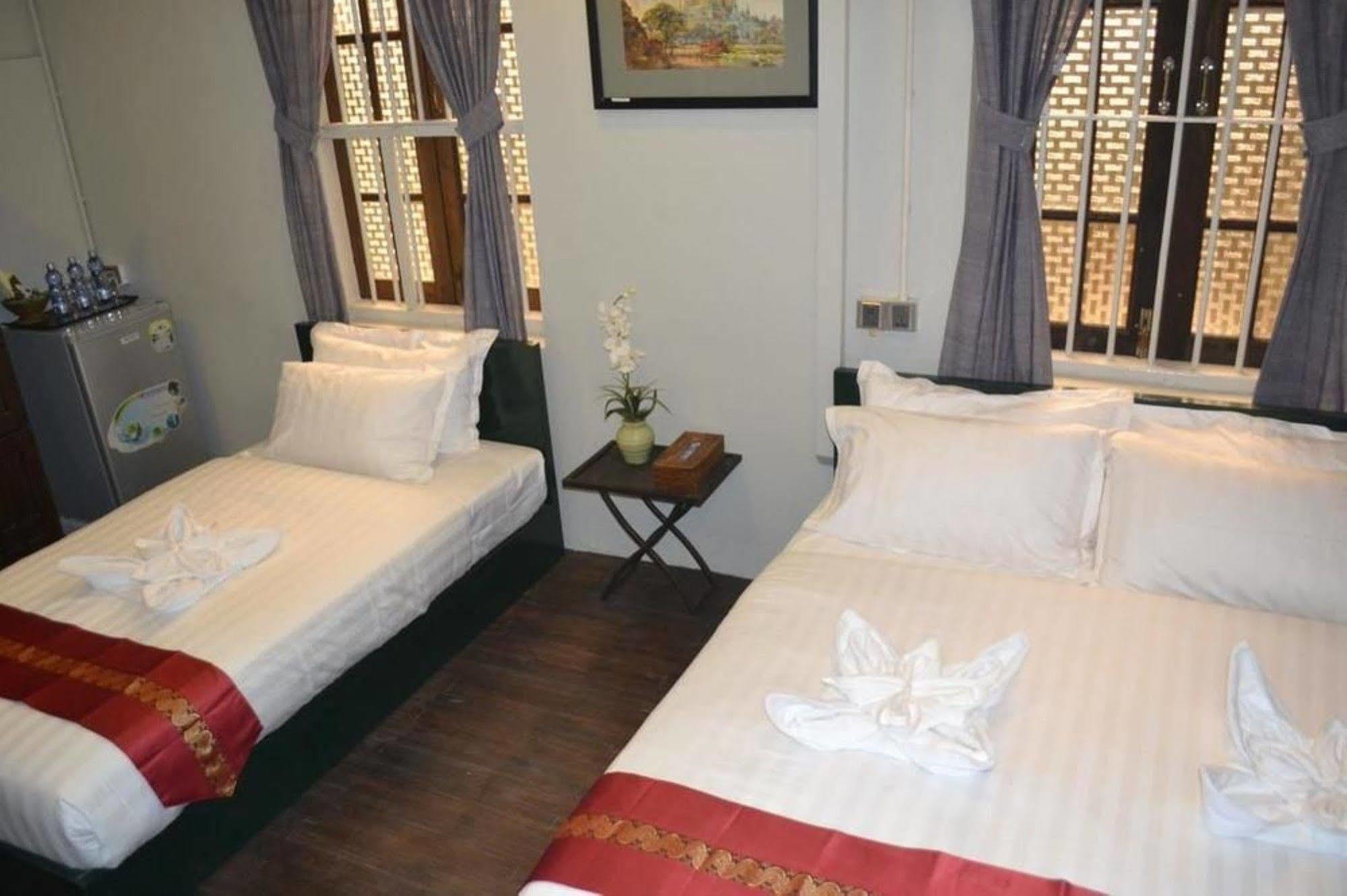 Hotel @ Yangon Heritage Экстерьер фото